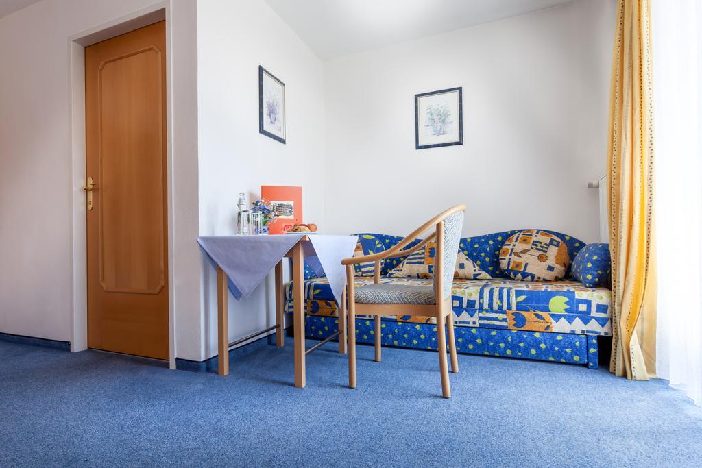 Double Room,79611012:JPEG